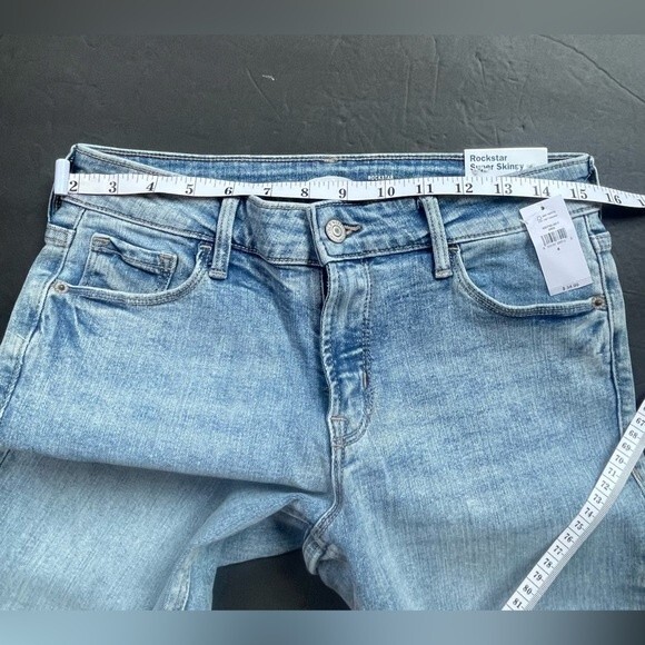 Old Navy Women's Sz 4 MidRise Rockstar Super Skinny Jeans Stretch Light Blue - Picture 6 of 12